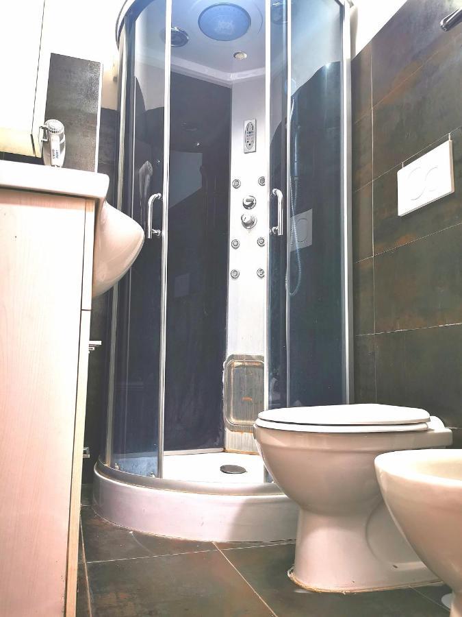 Cinema House 2 Bed & Breakfast โรม ภายนอก รูปภาพ