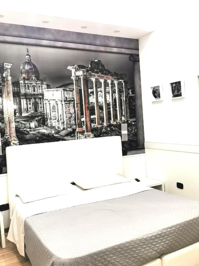 Cinema House 2 Bed & Breakfast โรม ภายนอก รูปภาพ